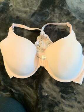 b.tempt'd by Wacoal Inspired Eyelet Front-Close Racerback Contour Bra 36DD Pink